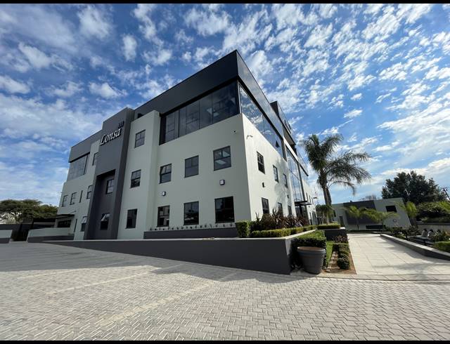300M² OFFICE TO LET IN BRYANSTON